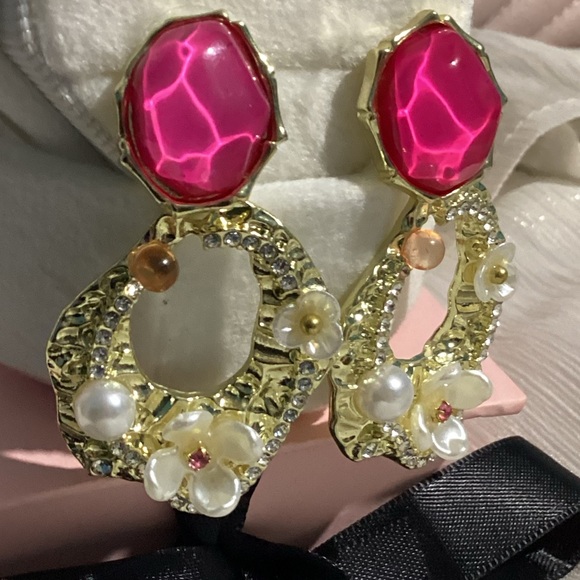 - 💖Pink &GoldTone Resin Post Back Statement Drop Dangle Earrings - Picture 13 of 16